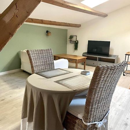 Les Vieux Platanes Apartment La Crau Exterior photo